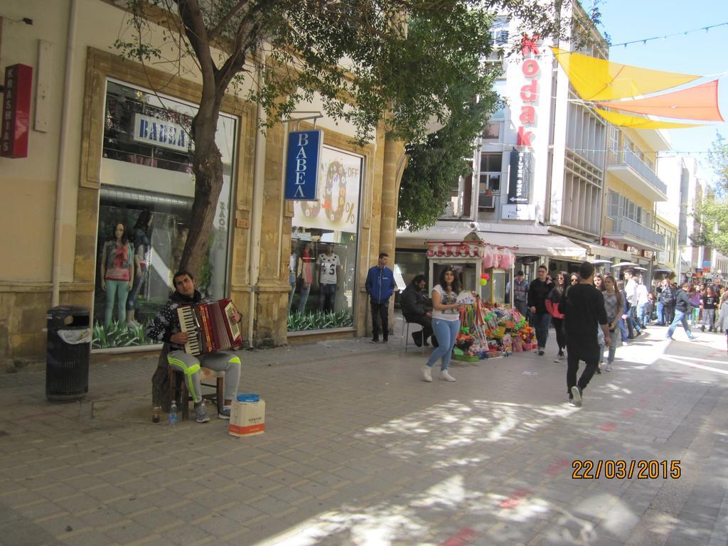 Downtown Living By 'Flats Nicosia' Apartment Bilik gambar